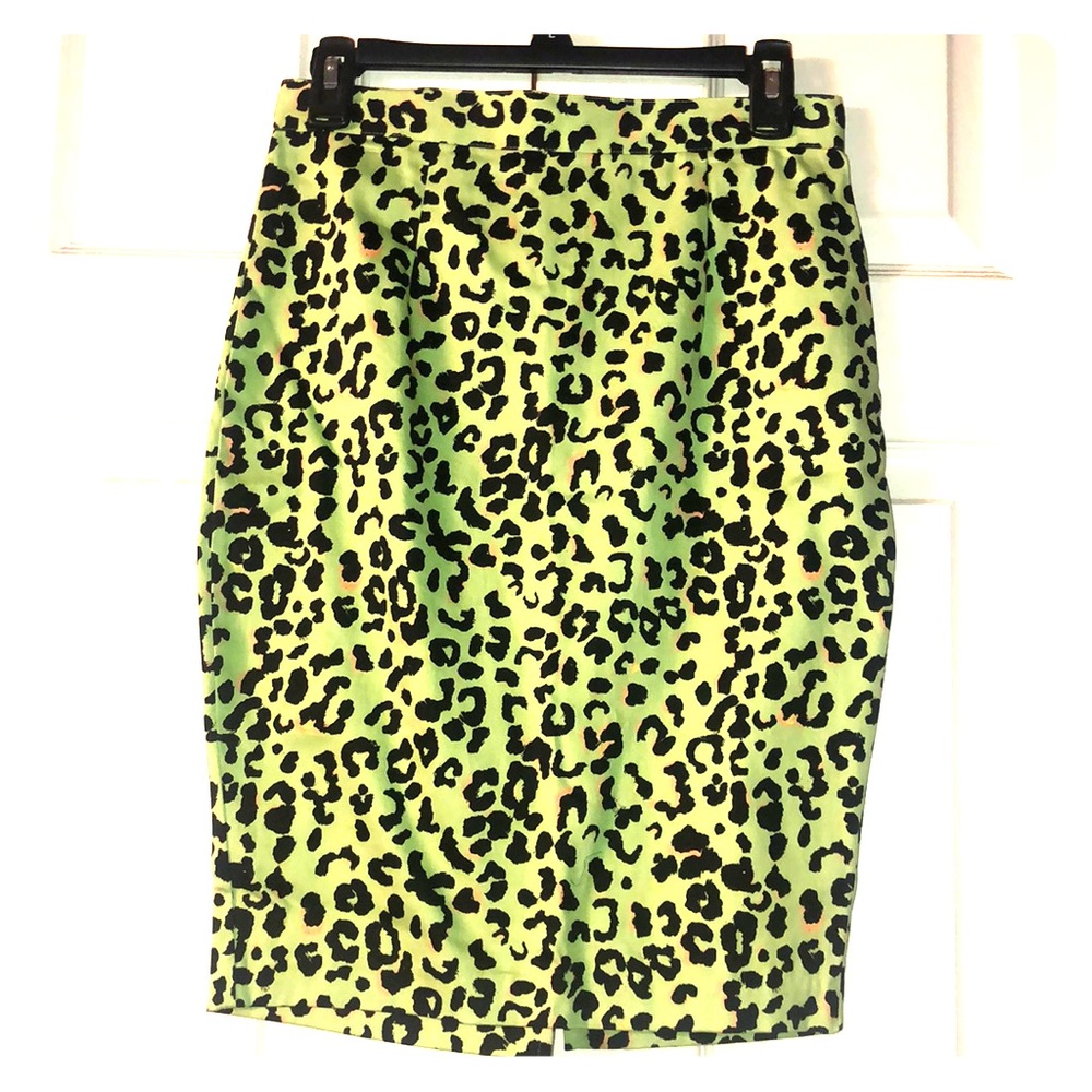Leopard print pencil skirt